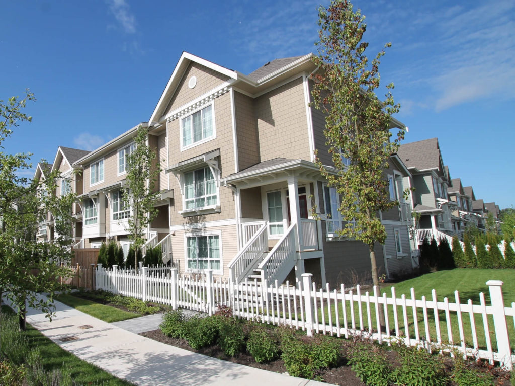 Hampton Cove Condos & Townhomes