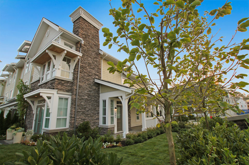 Hampton Cove Condos & Townhomes